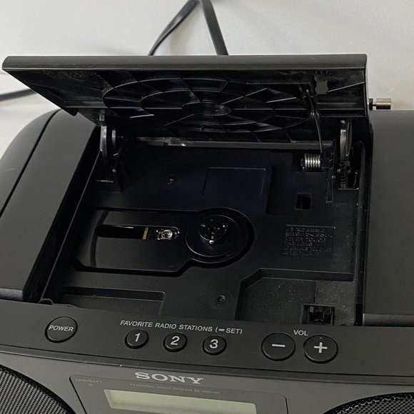 Sony ZS-RS60BT Bluetooth Boombox - Black Great Bass, Tested Works! - Picture 3 of 3